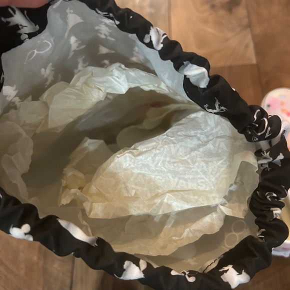 Vans X Disney custom 100th shoes - Picture 8 of 16